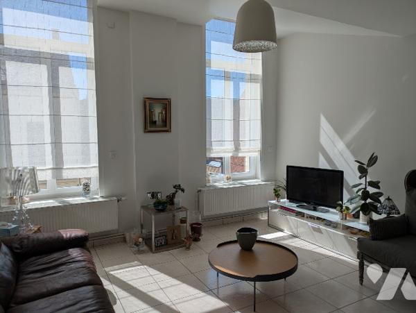 CENTRE-VILLE SAINT-QUENTIN, APPARTEMENT TYPE 4 AVEC ASCENSEUR ET PLACE DE PARKING