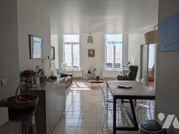 CENTRE-VILLE SAINT-QUENTIN, APPARTEMENT TYPE 4 AVEC ASCENSEUR ET PLACE DE PARKING