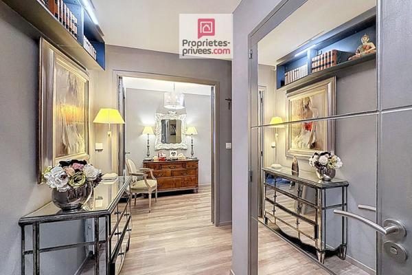 Grand appartement T3 de standing avec terrasse