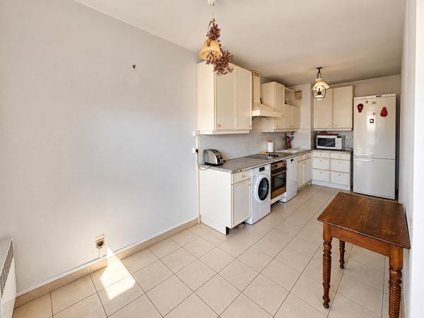 Grand T3 - Le Camas - Terrasse 15 m² - Parking - Vue dégagée