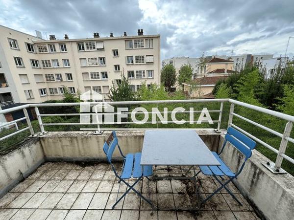 Location Appartement 4 pièces 85.04 m² - 20 RUE JEANNE D'ARC Lyon 69003