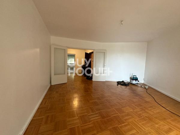 Appartement T2 de 69 m2 avec terrasse de 10M2 piscine tennis gardien parking cave