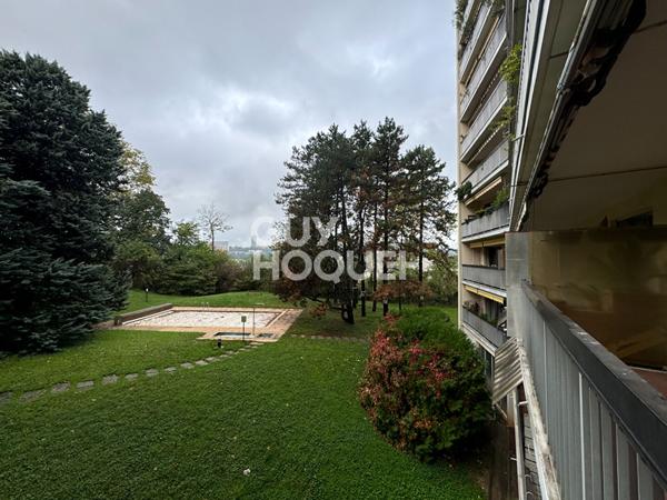 Appartement T2 de 69 m2 avec terrasse de 10M2 piscine tennis gardien parking cave