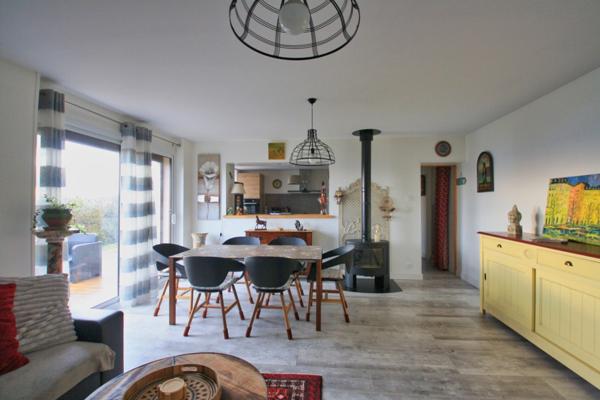 Longère entièrement rénovée, 3 chambres.