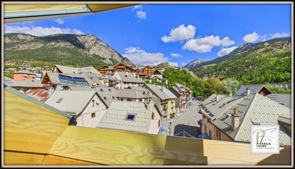 Appartement en duplex rénové, Briançon Centre-ville