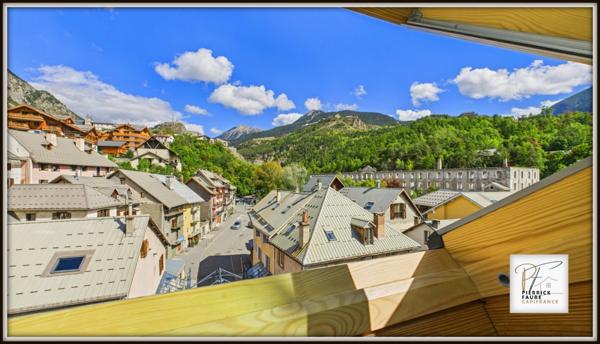 Appartement en duplex rénové, Briançon Centre-ville