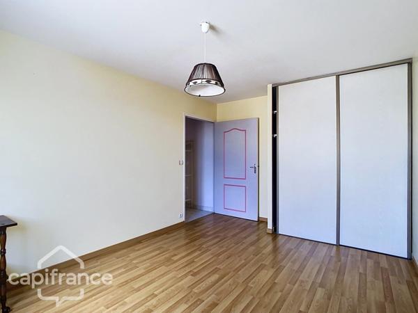 Maison à vendre 7 pièces MAUZE THOUARSAIS (79)