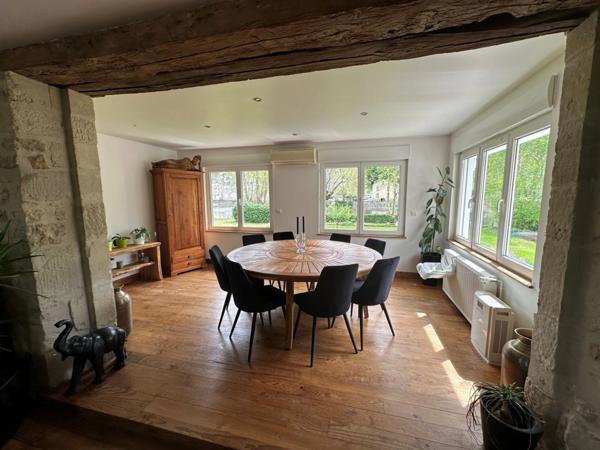 Magnifique propriété avec vue sur la Vézère, Terrasson