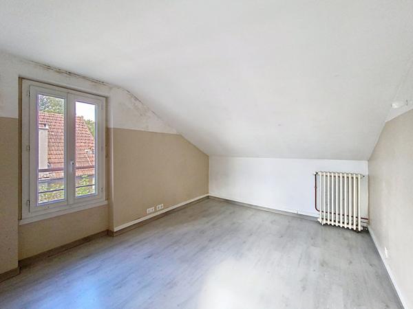 CHELLES ? QUARTIER CALME ET RECHERCHÉ ? MAISON 5 PIÈCES À FORT POTENTIEL