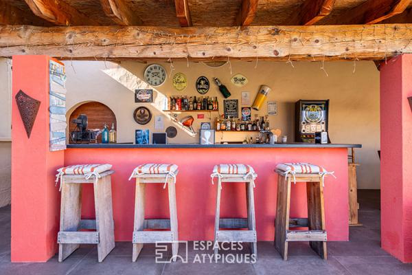 Mas de caractère avec piscine et extérieur paysager au coeur de la nature