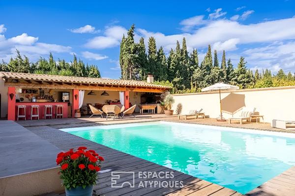 Mas de caractère avec piscine et extérieur paysager au coeur de la nature
