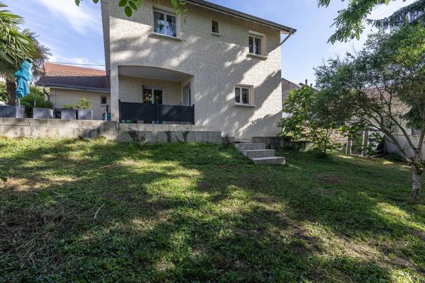 Vente                                                      Maison
                        
                     5 pièces                      117 m2                     à Parmilieu