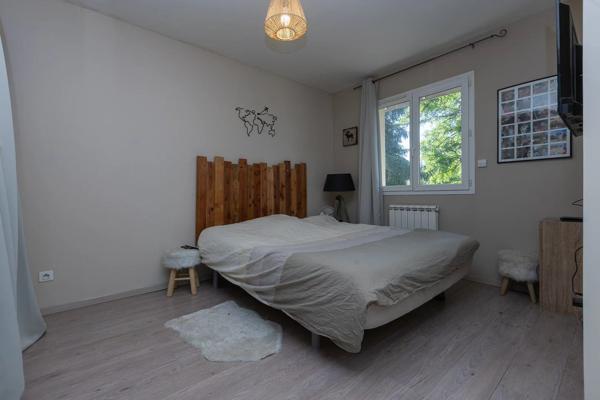 Vente                                                      Maison
                        
                     5 pièces                      117 m2                     à Parmilieu