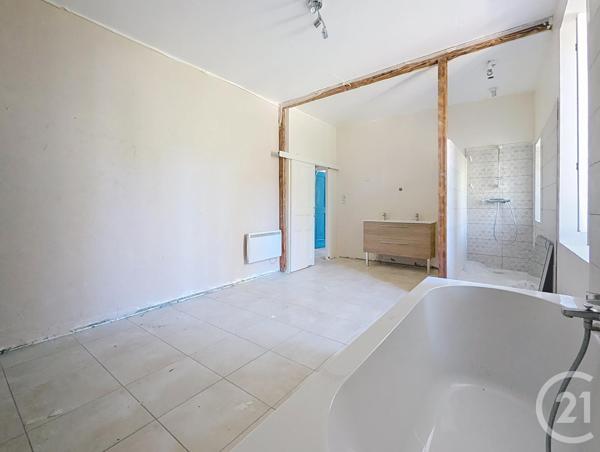 Appartement F7 à vendre  7 pièces - 214,80 m2 SOMMIERES - 30