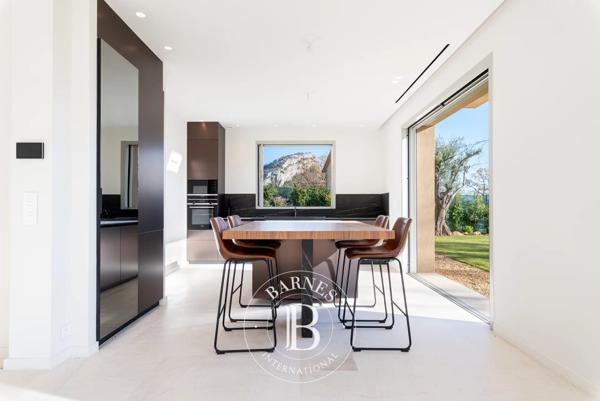 Vence, Villa 4 Chambres -  180 m² à vendre