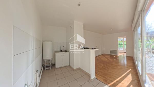 Appartement F2 - 90m² d'extérieur & parking - Quartier Stade de France