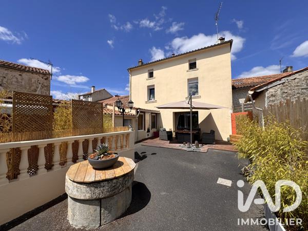 Maison à vendre 8 pièces 219 m² Mervent