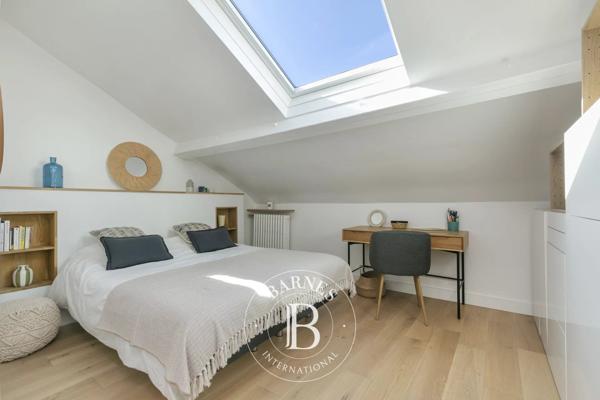 Suresnes, Maison 5 Chambres -  237 m² à vendre