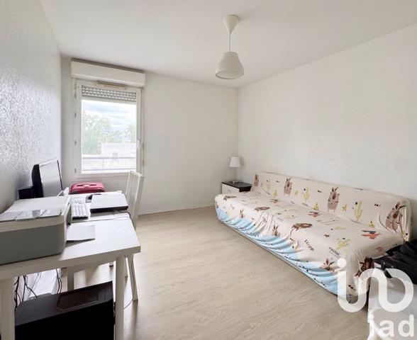 Location appartement 3 pièces 68 m² Saint-Denis