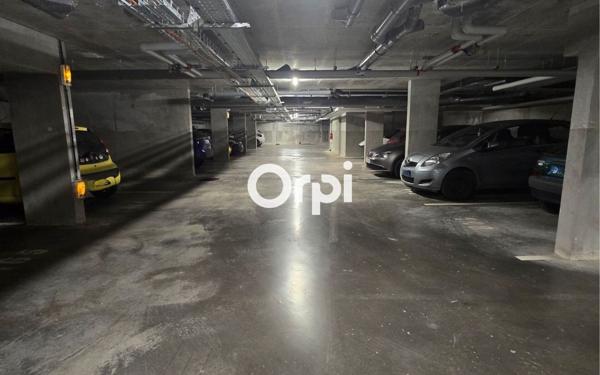 Stationnement à vendre    12 m2 Lille