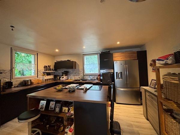 Maison 4 pièces 220 m2