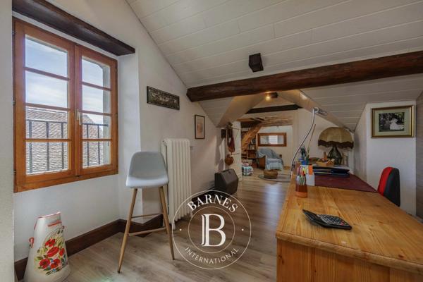 Saint-Cergues, Château 3 Chambres -  473 m² à vendre