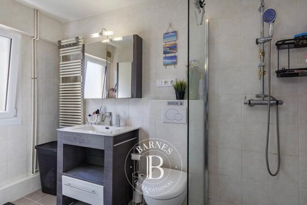 Saint-Cergues, Château 3 Chambres -  473 m² à vendre