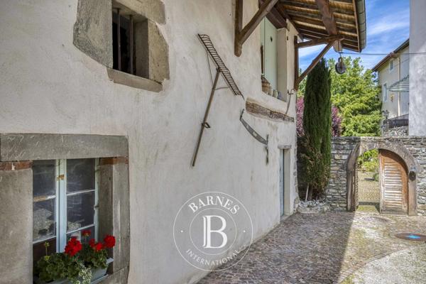 Saint-Cergues, Château 3 Chambres -  473 m² à vendre