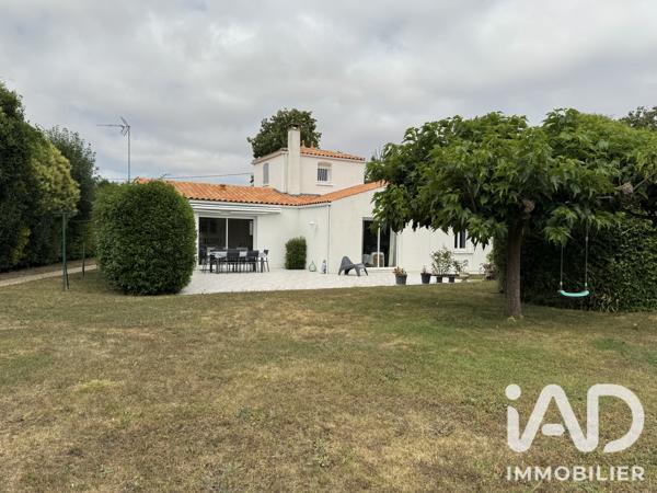 Maison à vendre 5 pièces 133 m² Saint-Médard-d'Aunis