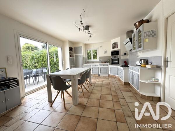 Maison à vendre 5 pièces 133 m² Saint-Médard-d'Aunis