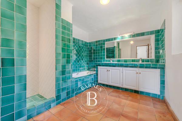 Aix-en-Provence, Maison 4 Chambres -  191 m² à vendre