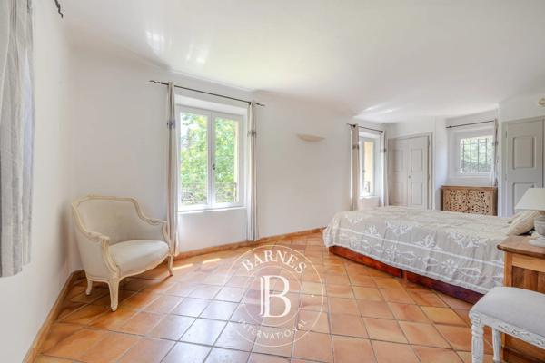 Aix-en-Provence, Maison 4 Chambres -  191 m² à vendre