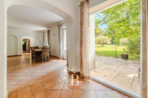 Aix-en-Provence, Maison 4 Chambres -  191 m² à vendre