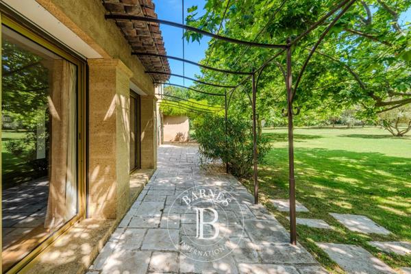 Aix-en-Provence, Maison 4 Chambres -  191 m² à vendre