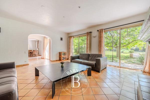 Aix-en-Provence, Maison 4 Chambres -  191 m² à vendre