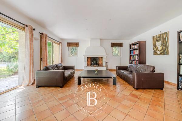 Aix-en-Provence, Maison 4 Chambres -  191 m² à vendre