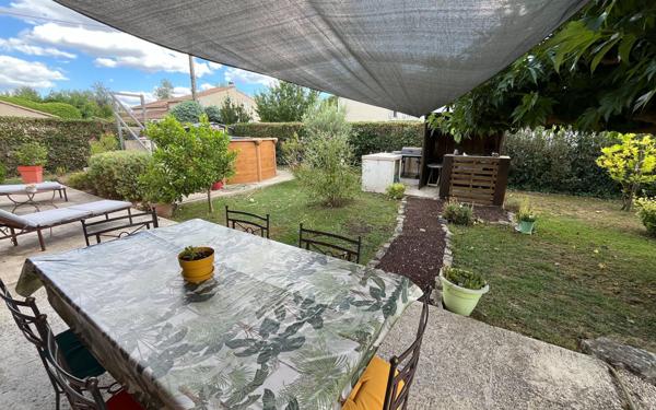 Maison à vendre    5 pièces •  L'Isle-sur-la-Sorgue