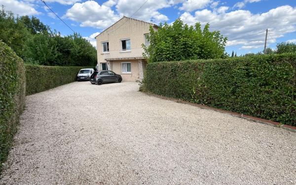 Maison à vendre    5 pièces •  L'Isle-sur-la-Sorgue