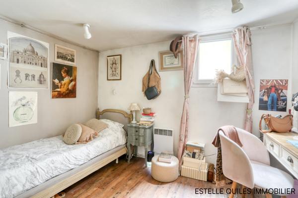 Versailles (78000) VERSAILLES CHANTIERS limite PORCHEFONTAINE Maison 168 m2 avec sous-sol aménagé, 1 emplacement de parking