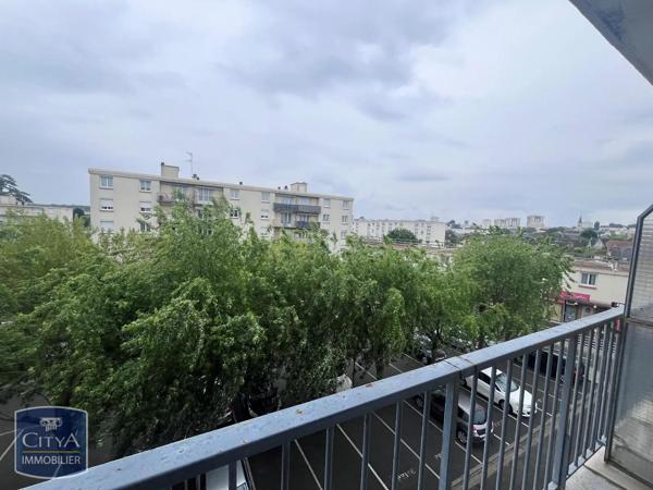 Appartement à louer 1 pièce 19.93m² Joué-lès-Tours (37300)