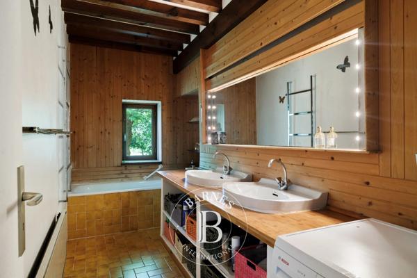 Saint-Martin-de-Seignanx, Maison 6 Chambres -  301 m² à vendre