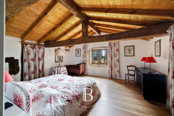 Saint-Martin-de-Seignanx, Maison 6 Chambres -  301 m² à vendre