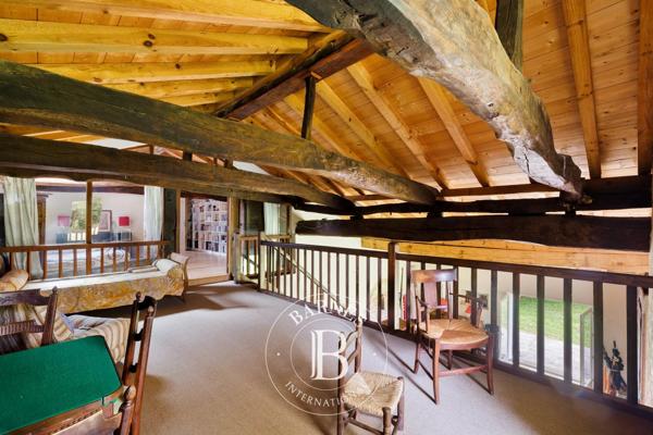 Saint-Martin-de-Seignanx, Maison 6 Chambres -  301 m² à vendre