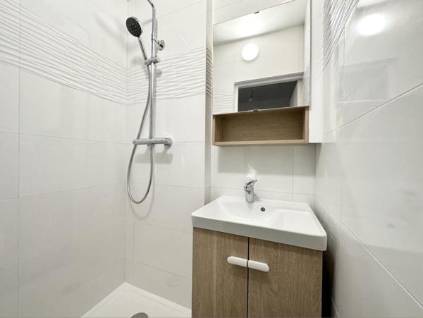 A LOUER : T1 à LILLE • Rue du Long Pot - Fives • 615 € CC • Réf. G632-01