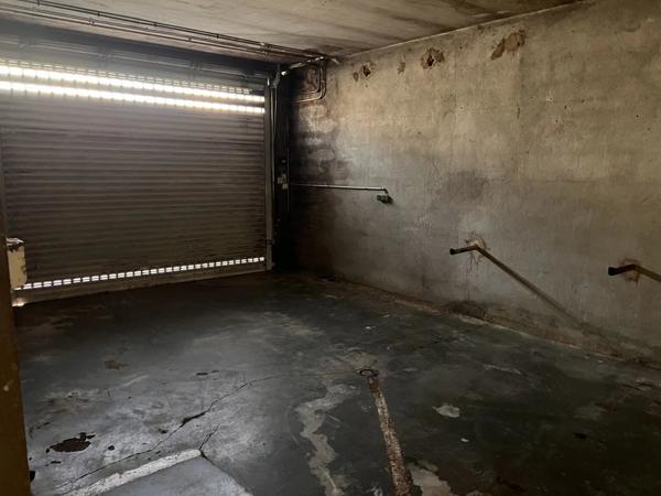 Location Local commercial 182 m2 à Flavin