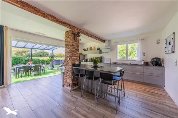 Maison à vendre |  Saint-Philbert-de-Grand-Lieu |  6 pièces | 153 m²