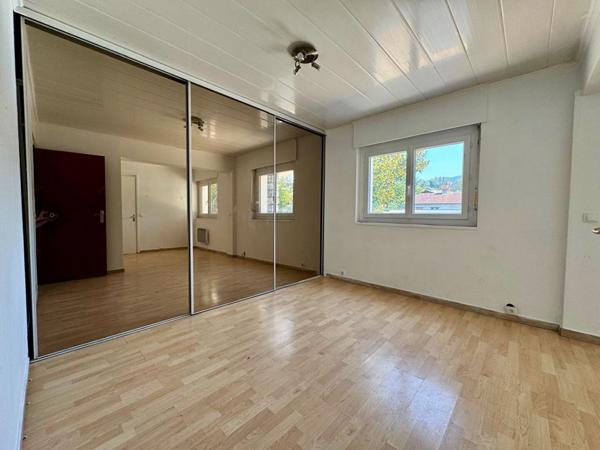 EXCLUSIVITÉ THONON Villa T5 175 m² avec piscine, 1.378m² de terrain , secteur calme (74200)