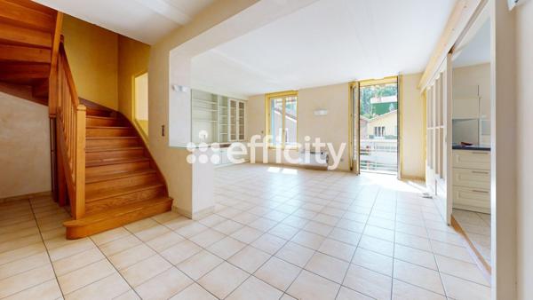 Maison 8 pièces - 333 m² Exclusivité efficity