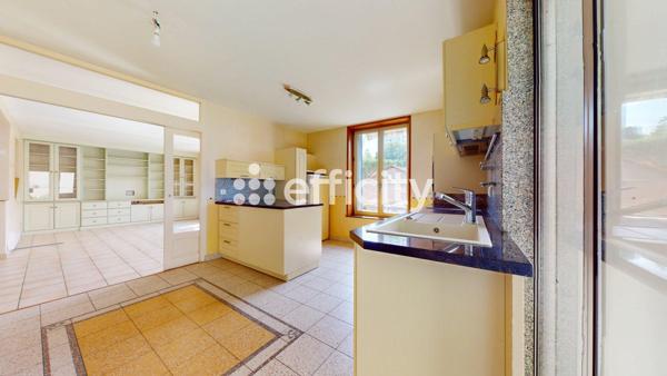 Maison 8 pièces - 333 m² Exclusivité efficity