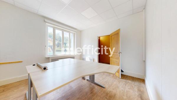 Maison 8 pièces - 333 m² Exclusivité efficity